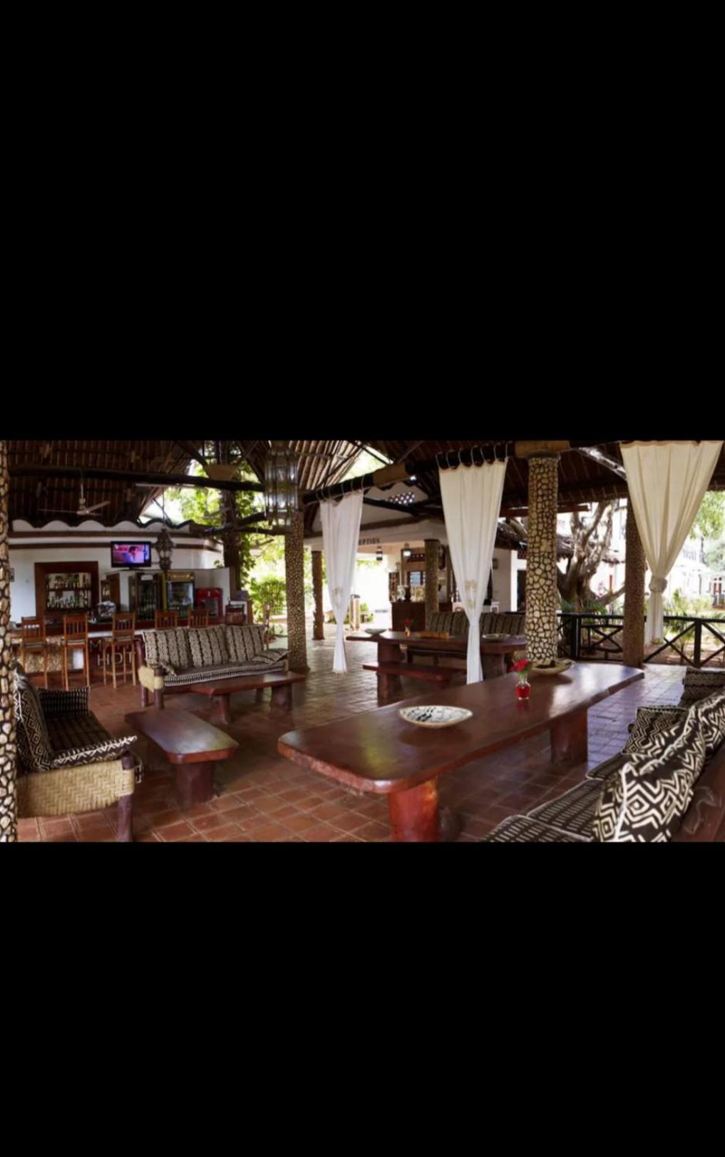 Mangro Hotel Diani Beach Buitenkant foto