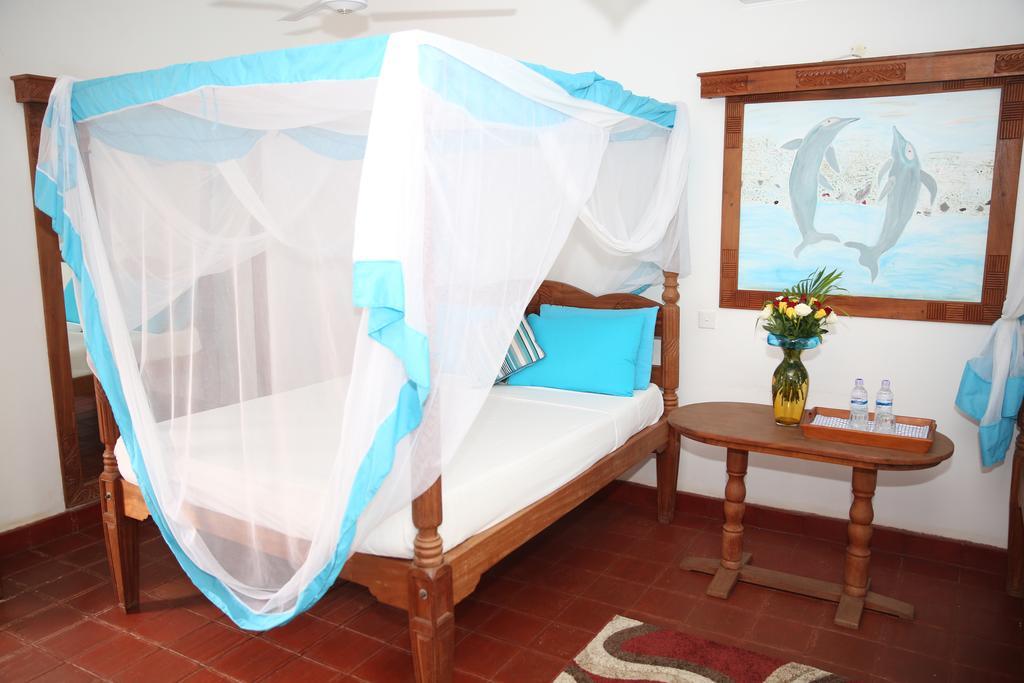 Mangro Hotel Diani Beach Buitenkant foto